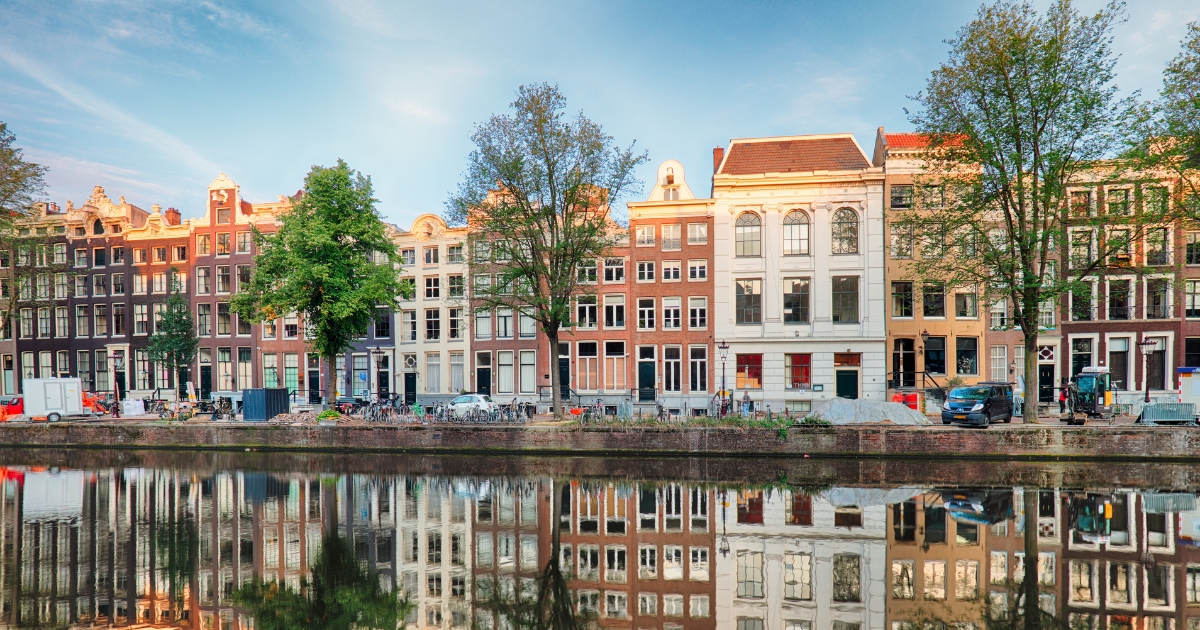 ✈️🇨🇦 Flight Deals from $270 + Flair Promo Ends Tonight & Amsterdam Blog!