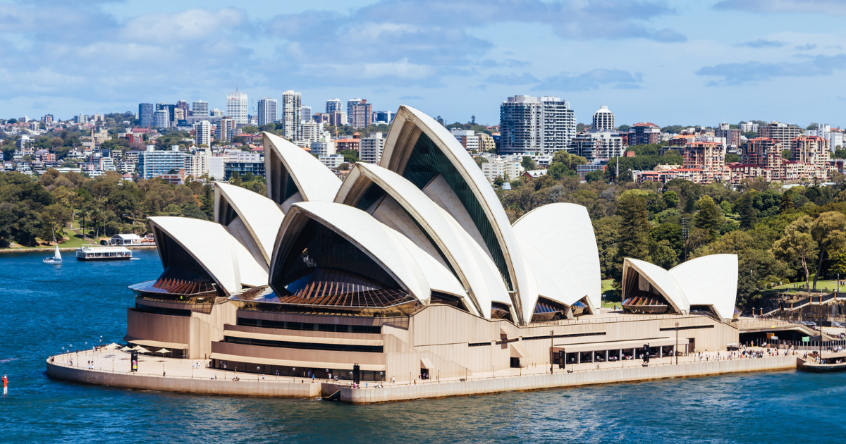 ✈️🇨🇦 Flights from $298 and Porter's 20th Birthday Sale from The Canadian Jetsetter